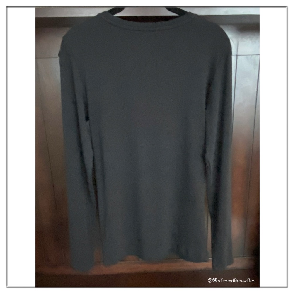 Everyday Long Sleeve Black Crewneck Top - Picture 4 of 7